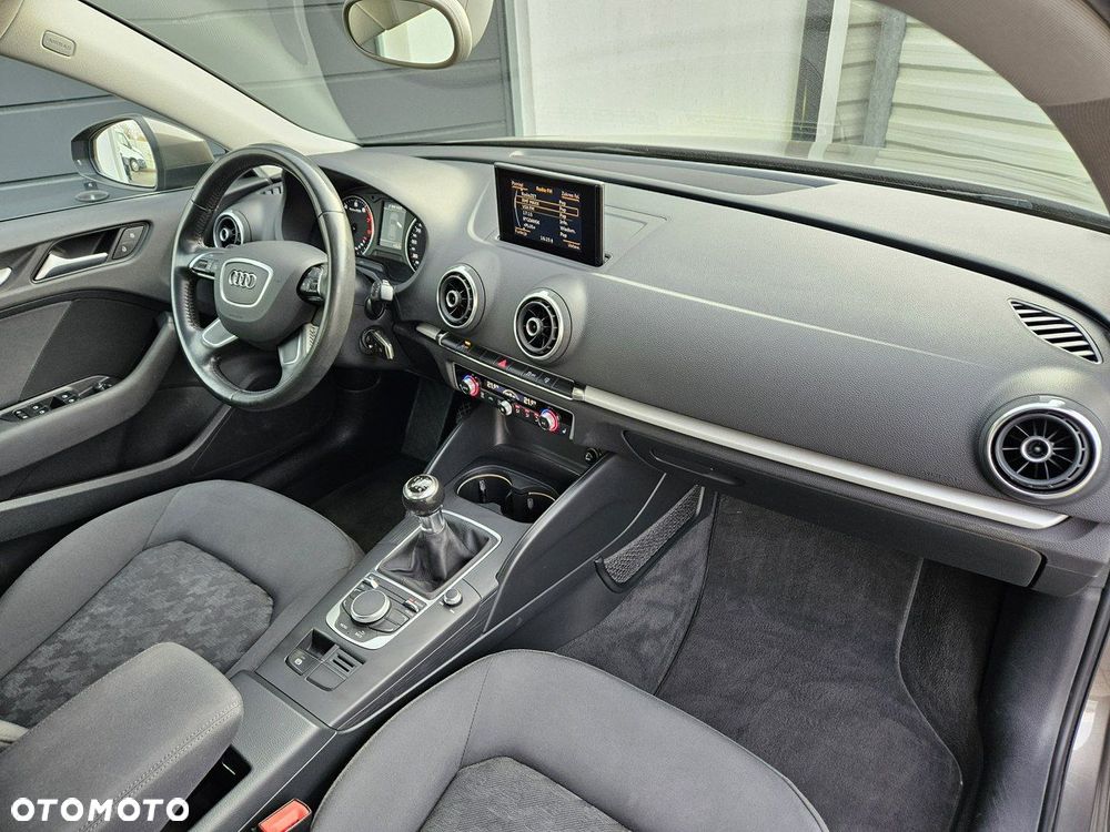 Audi A3 Sportback 1.4 TFSI Attraction - 28