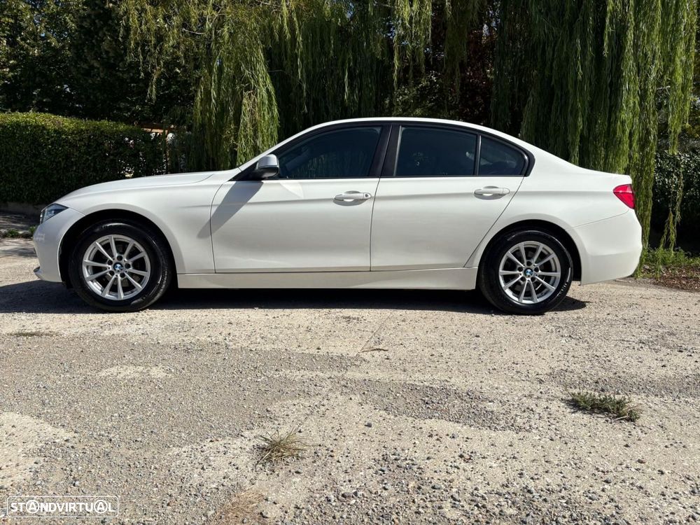 BMW 318 d Auto - 9
