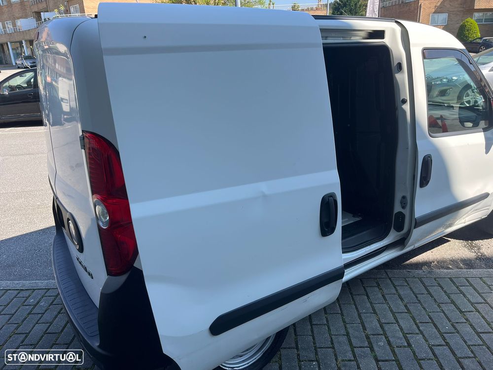 Fiat Doblo 1.3 Multiject C/Porta Lateral - 17