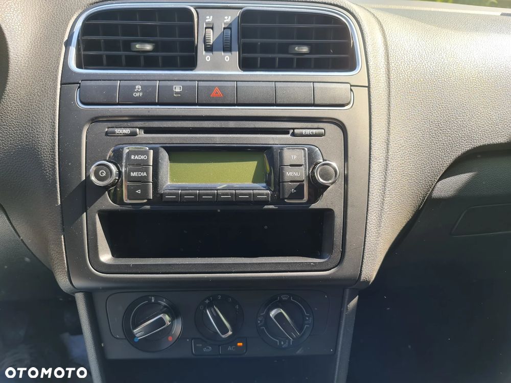 Volkswagen Polo 1.4 16V Highline - 11