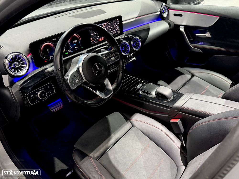 Mercedes-Benz A 250 e 8G-DCT AMG Line - 20