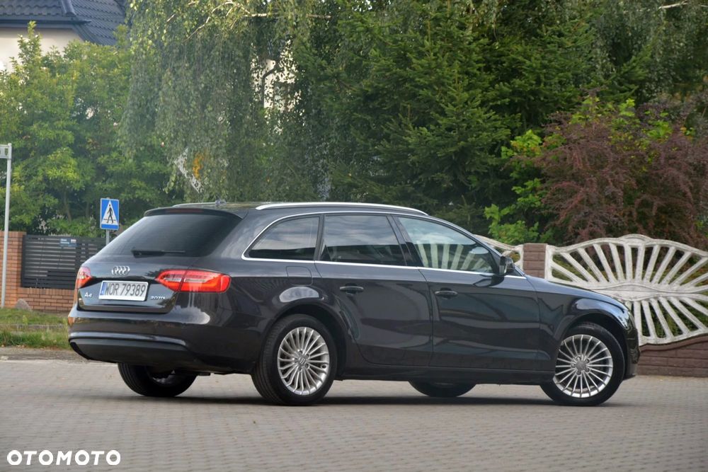 Audi A4 Avant - 16