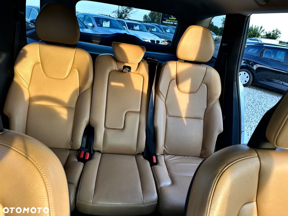 Volvo XC 90 D5 AWD R-Design - 39