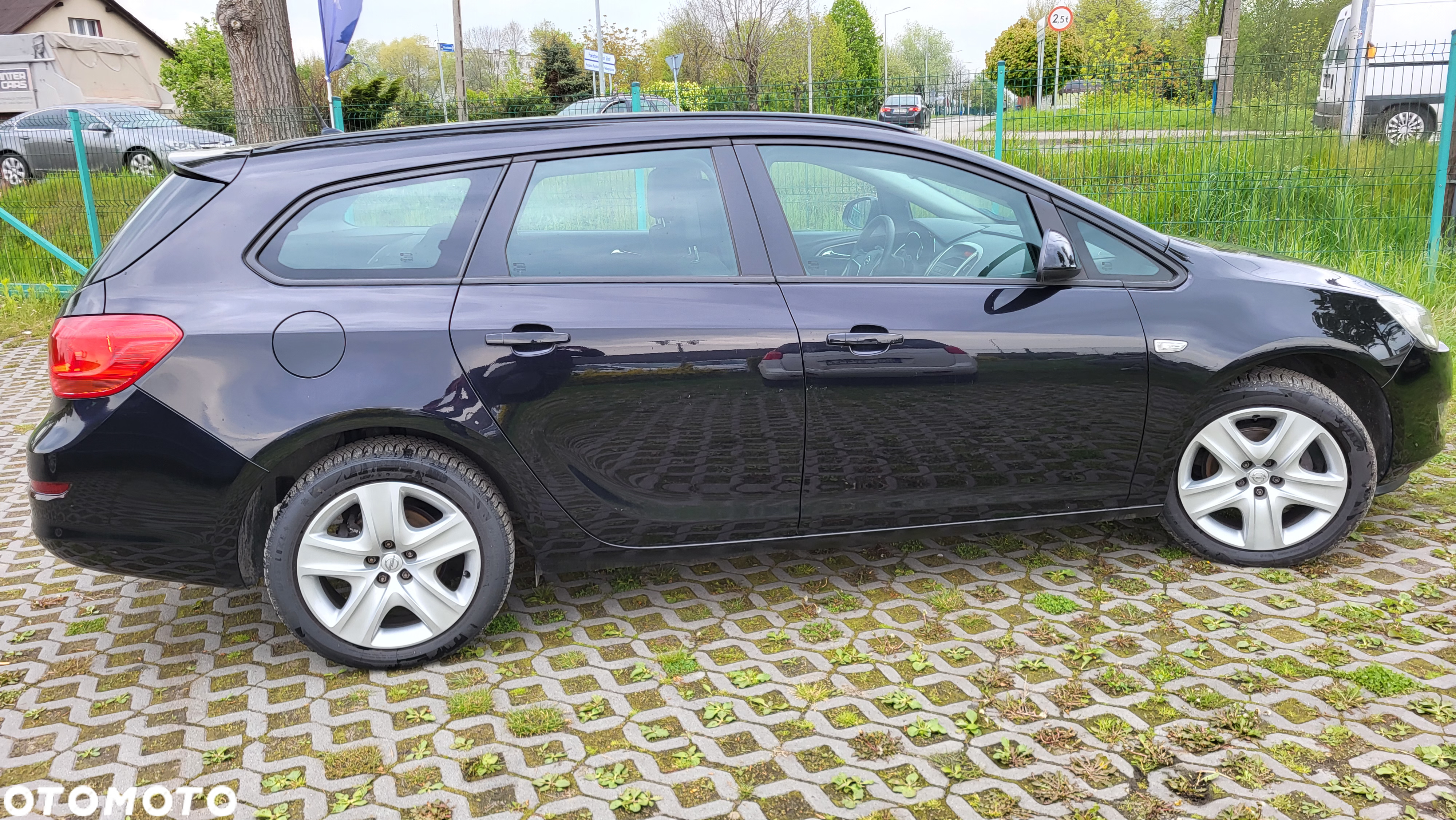 Opel Astra 1.6 Sports Tourer - 13