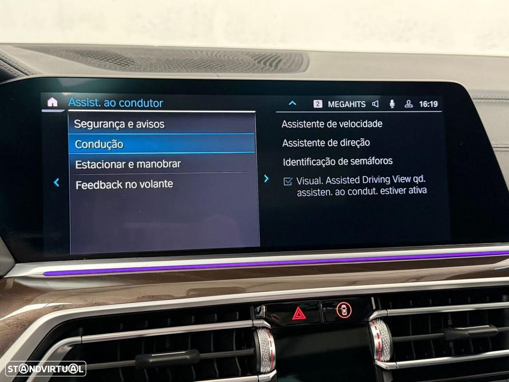 BMW X5 45 e xDrive Pack M - 32