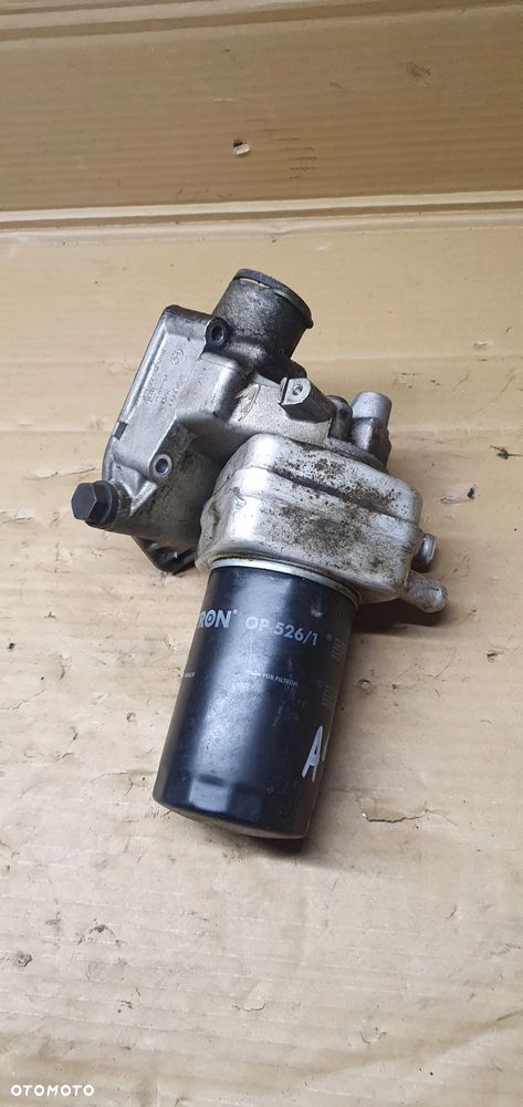 Podstawa obudowa filtra oleju chłodniczka Audi A4 B6 1.6 06A115417 - 1
