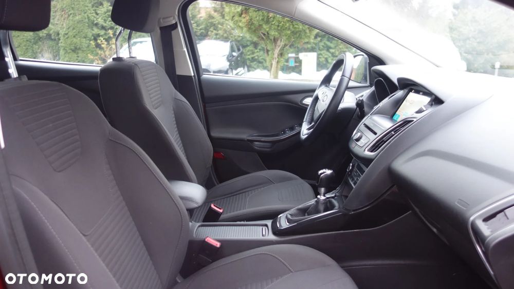 Ford Focus 1.5 EcoBoost Titanium ASS - 27