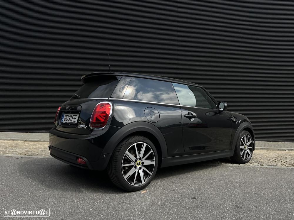 MINI 3 Portas Cooper SE Classic - 23