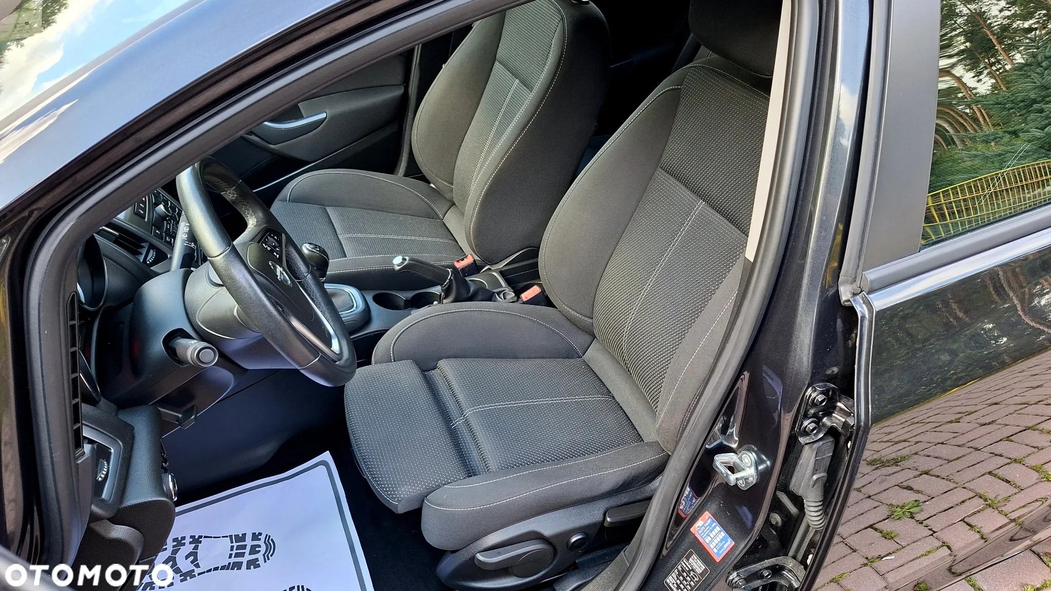 Opel Astra 1.4 Turbo Sports Tourer - 25