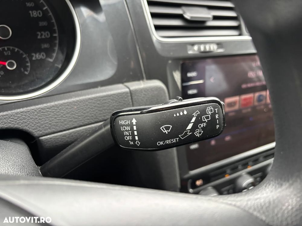 Volkswagen Golf 1.0 TSI Comfortline - 15