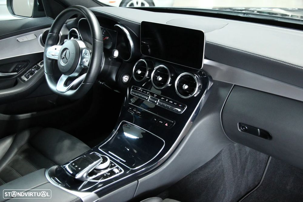 Mercedes-Benz C 300 de AMG Line - 12