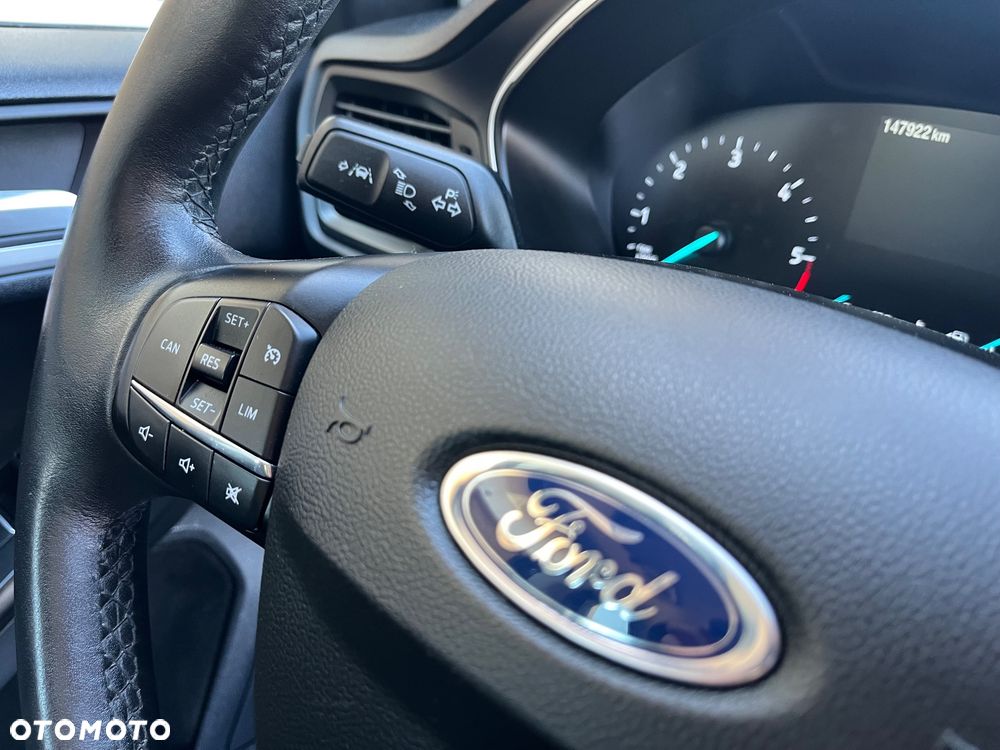 Ford Focus - 25
