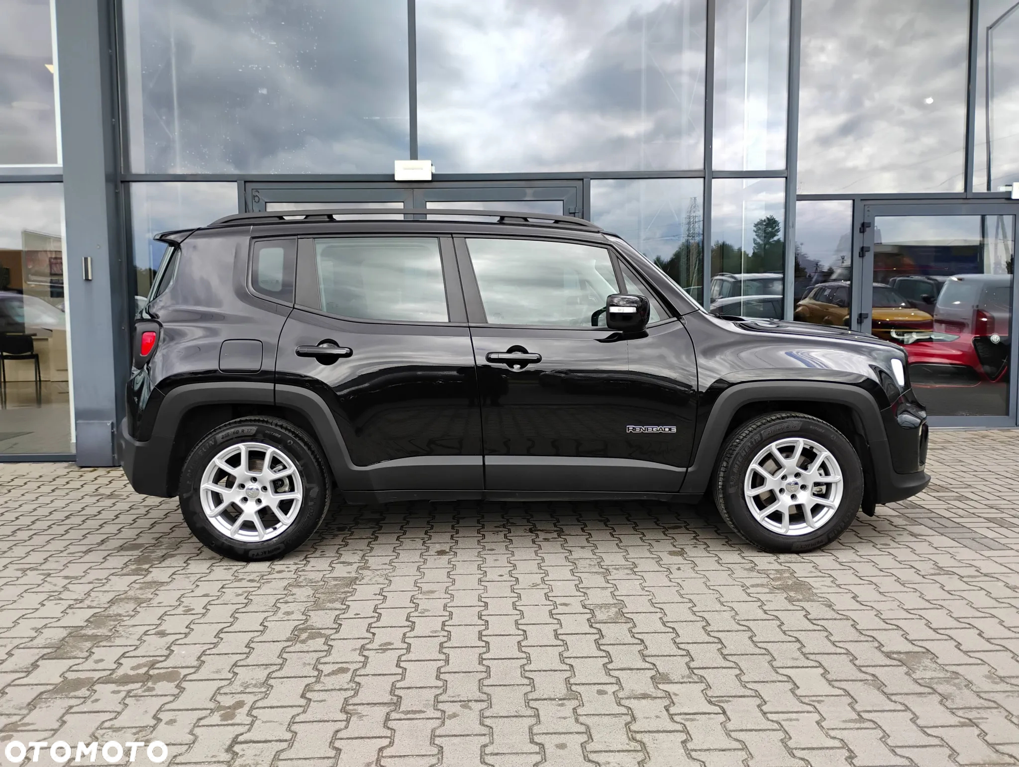 Jeep Renegade 1.5 T4 mHEV Limited FWD S&S DCT - 4