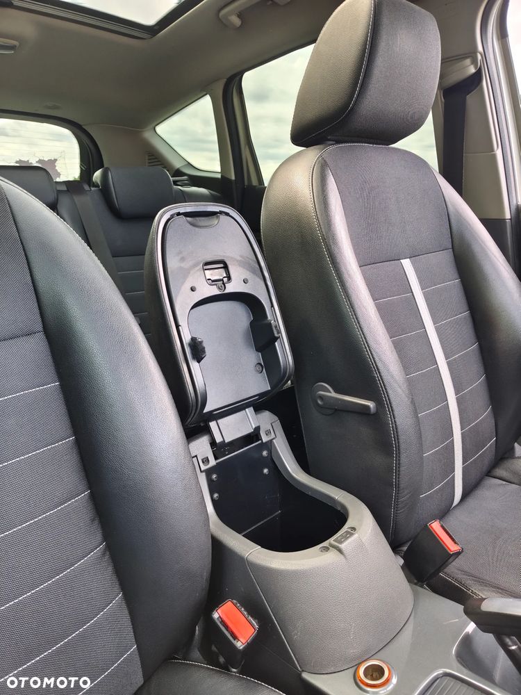 Ford Kuga 2.0 TDCi Titanium - 18