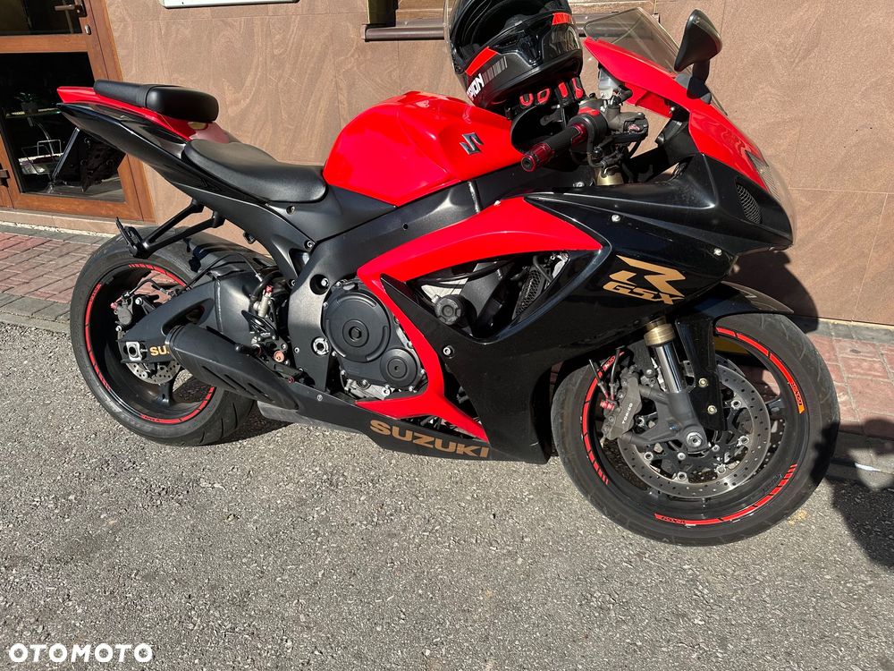 Suzuki GSX-R - 4