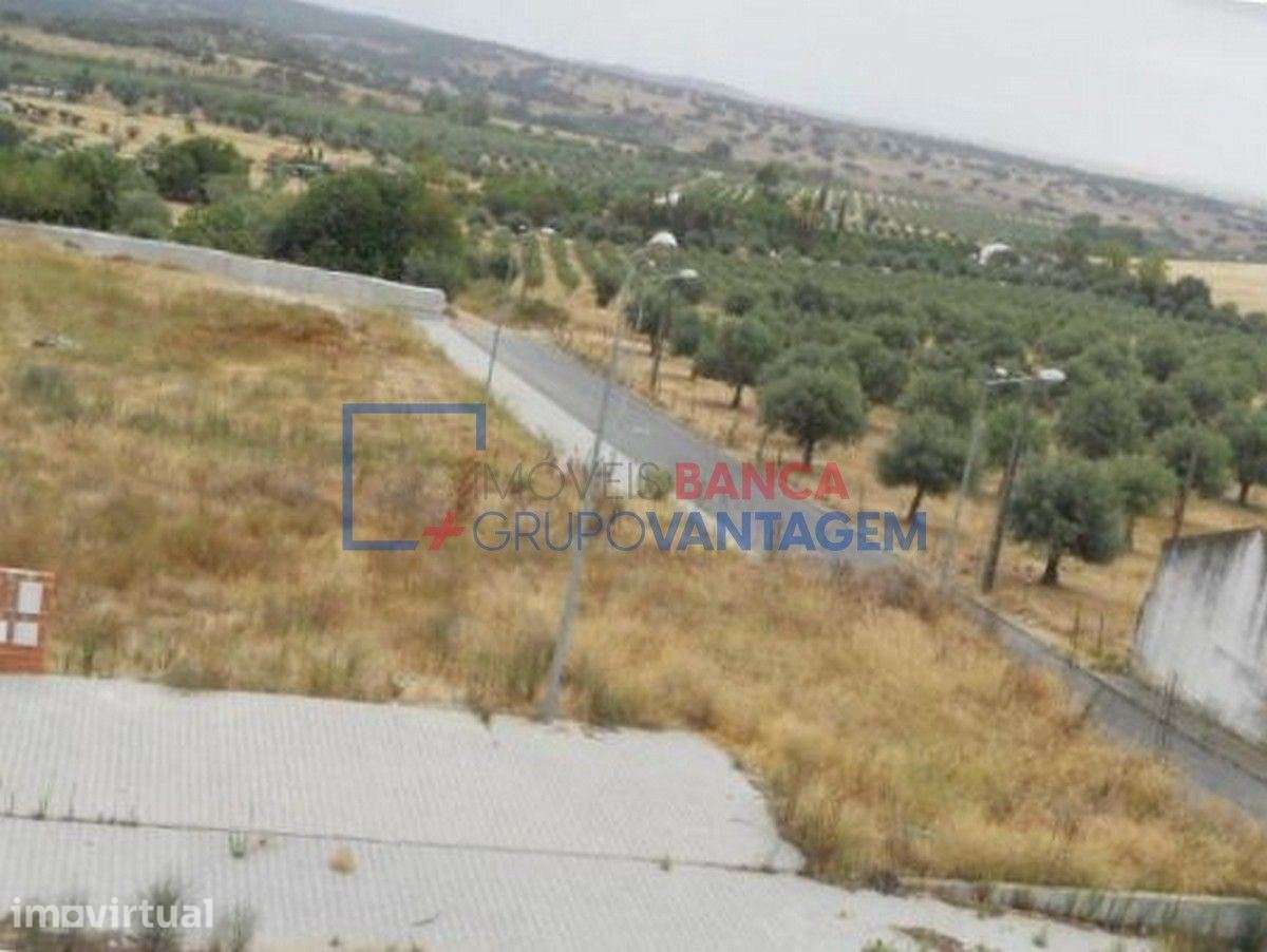 Terreno misto com 628m², no Sítio do Curral, para construção de edi... - Grande imagem: 2/4