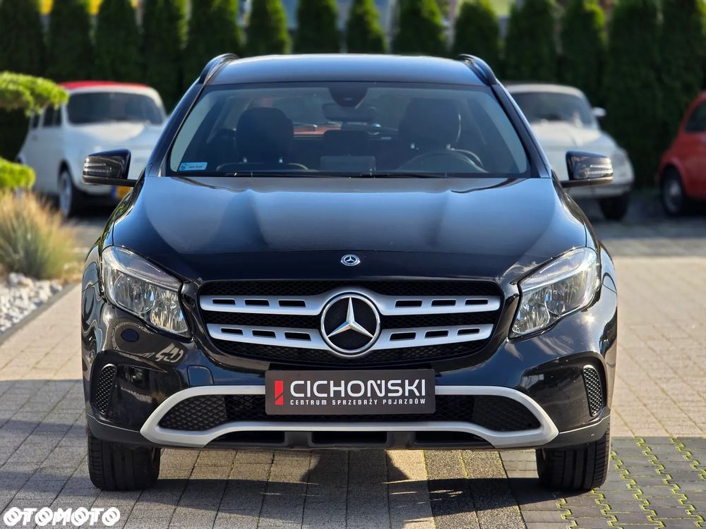 Mercedes-Benz GLA 180 7G-DCT Style - 2