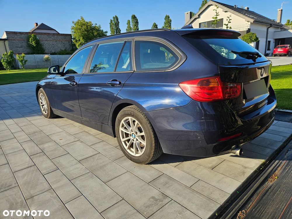 BMW Seria 3 318d - 3