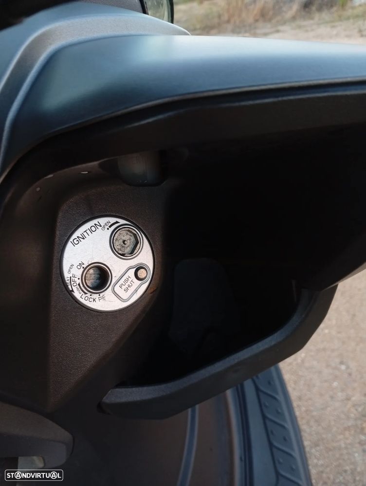 Suzuki Burgman - 5
