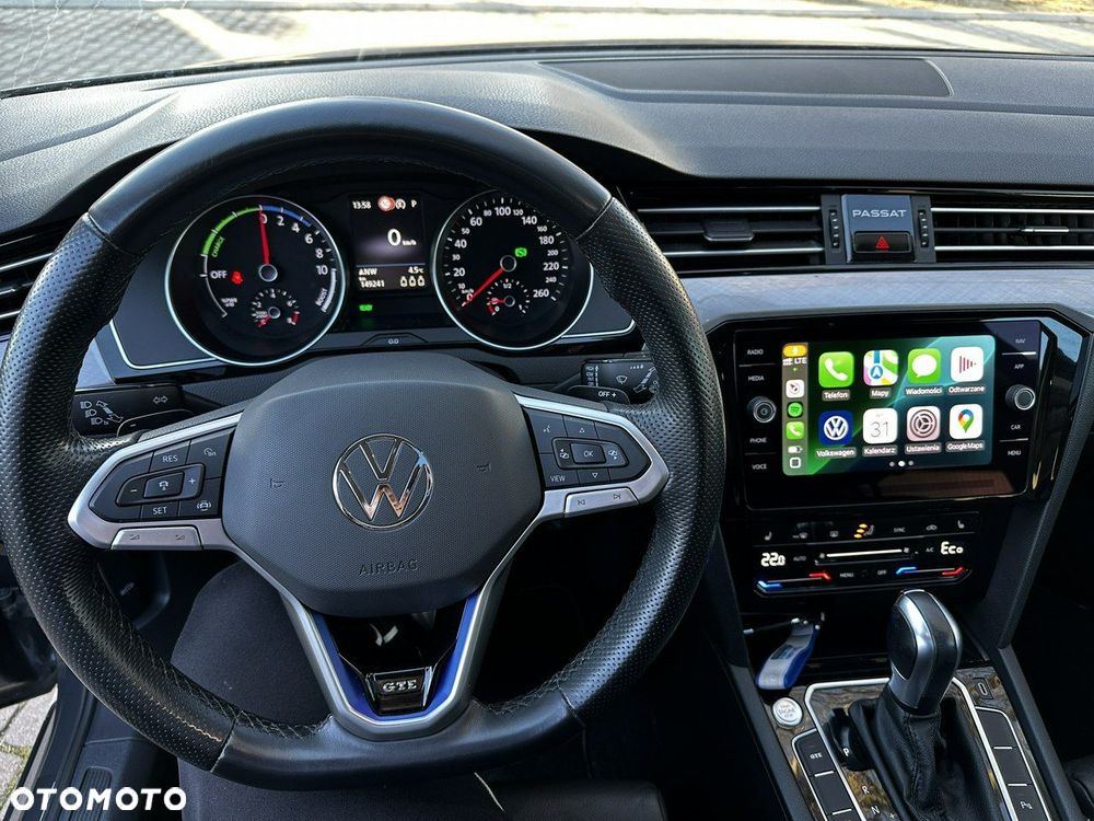 Volkswagen Passat - 9