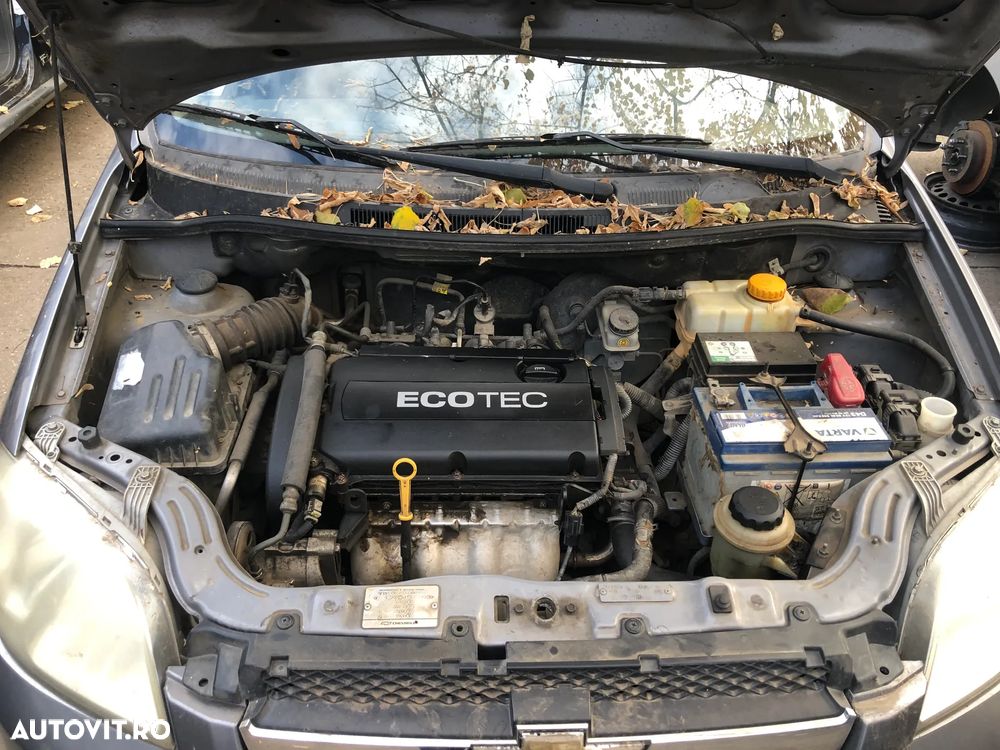 Dezmembrez Chevrolet Aveo gri argintiu 1.4 benzina - 2