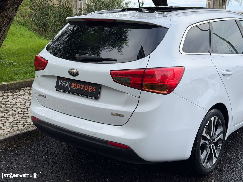 Kia Ceed SW 1.6 CRDi 128 ISG Dream Team Edition - 15