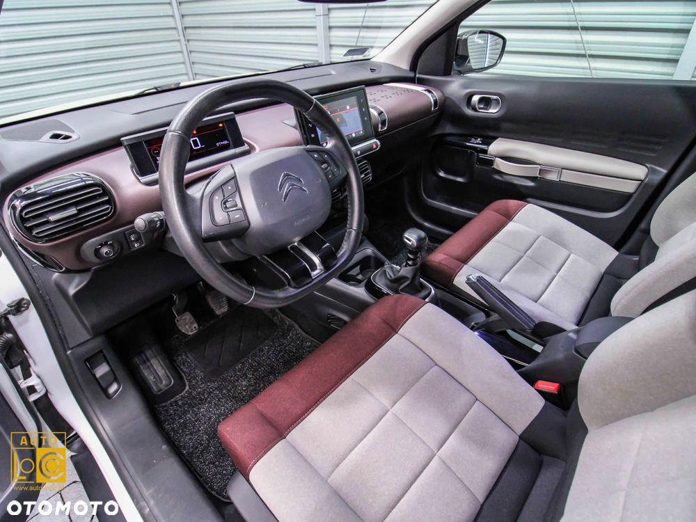 Citroën C4 Cactus 1.2 PureTech Shine S&S - 17