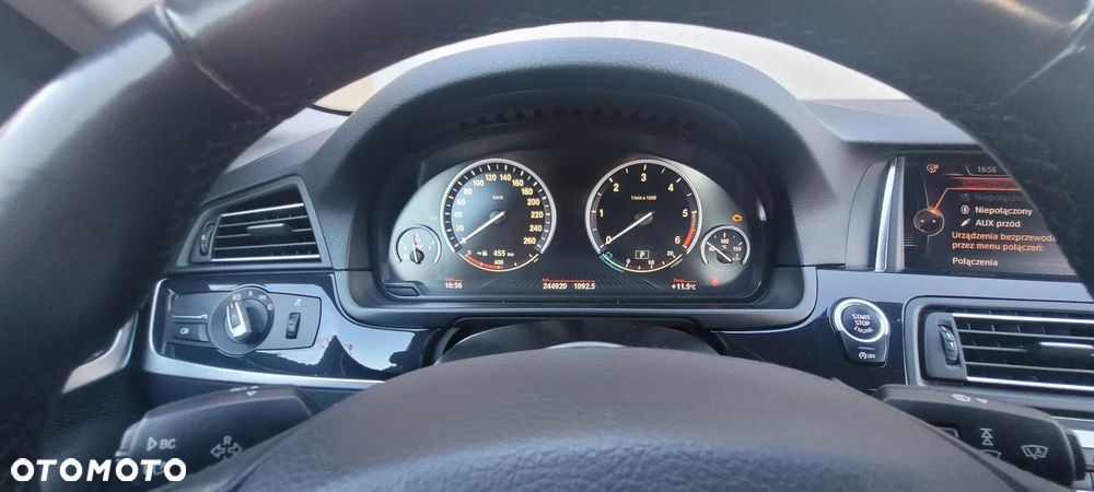 BMW Seria 5 520d - 14