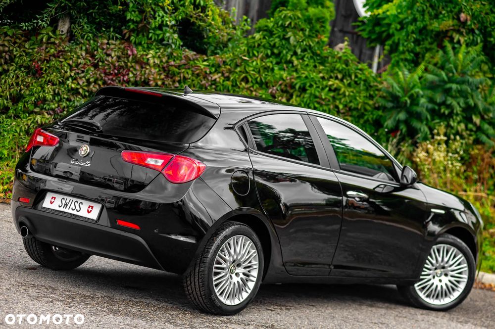 Alfa Romeo Giulietta 1.4 TB 16V Multiair Collezione - 4