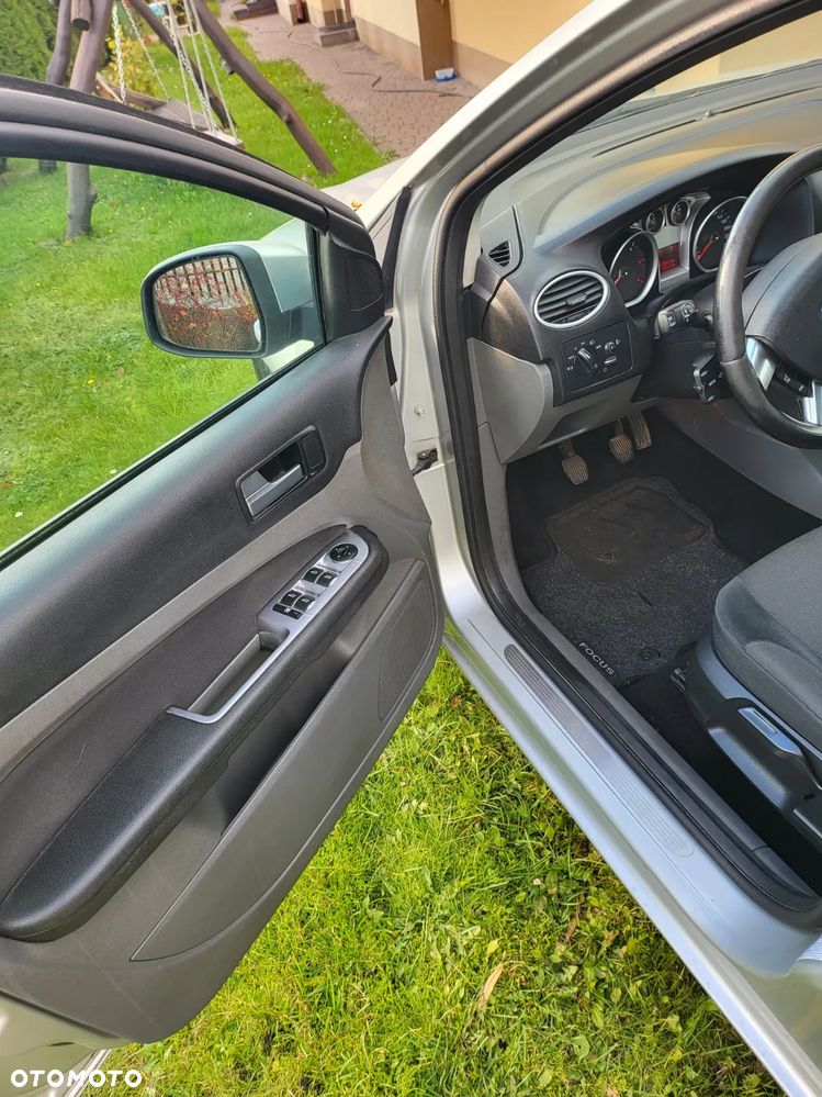 Ford Focus 1.8 TDCi Ghia - 7