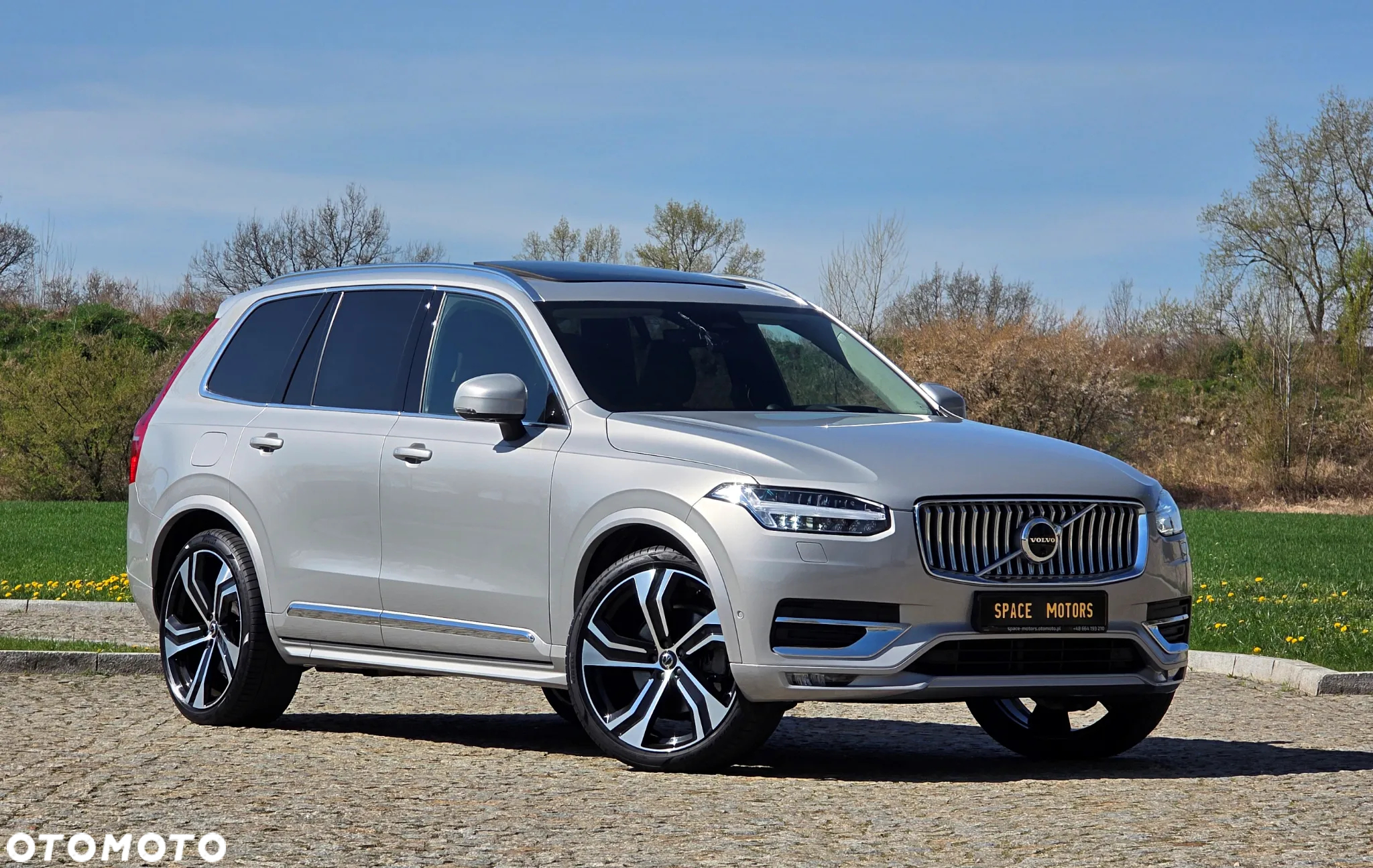 Volvo XC 90 - 9