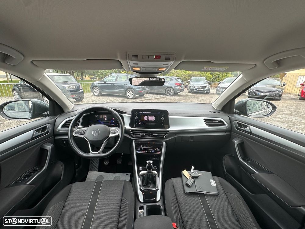 VW T-Roc 1.0 TSI Urban - 12