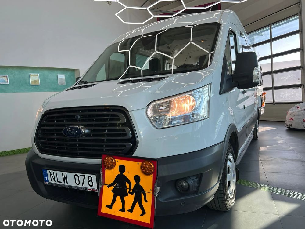 Ford Transit 350 Combi 2.2 TDCi Manual / BEZWYPADKOWY / GWARANCJA / 9 MIEJSC / SERWISOWANY / 1WŁ. / ORYGINALNY PRZEBIEG / RAMPA DLA INWALIDÓW - 13