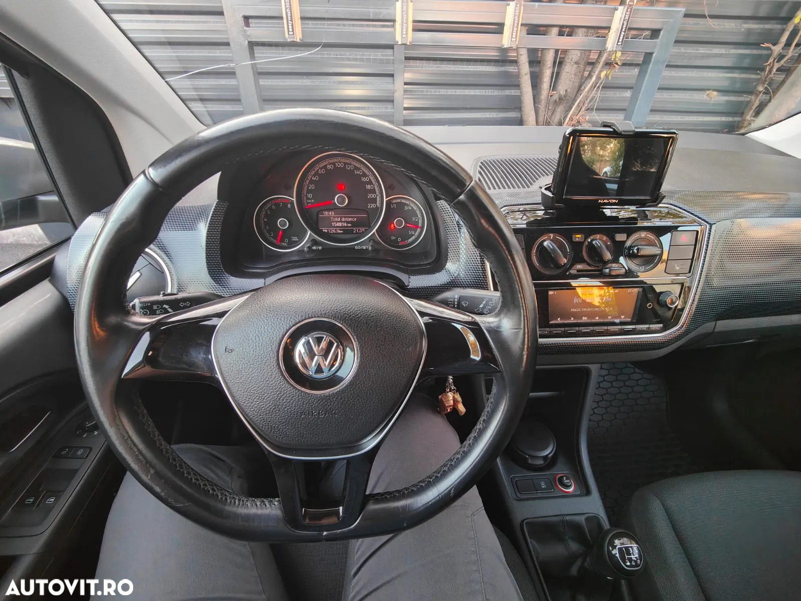Volkswagen up! - 10