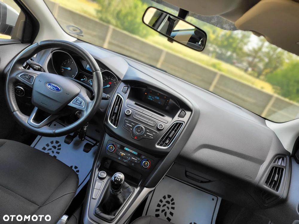 Ford Focus 1.0 EcoBoost Gold X (Trend) - 22