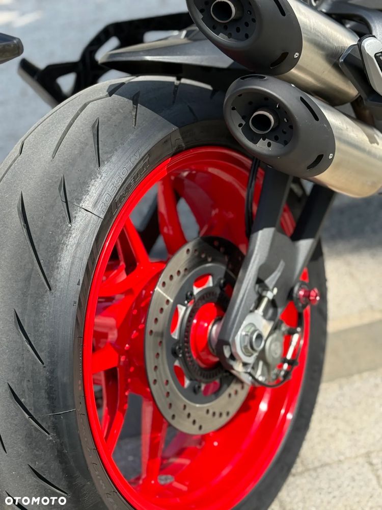 Ducati Monster - 4