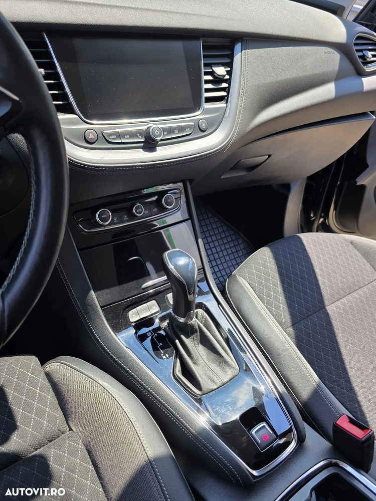 Opel Grandland X 2.0 START/STOP Aut. Innovation - 13