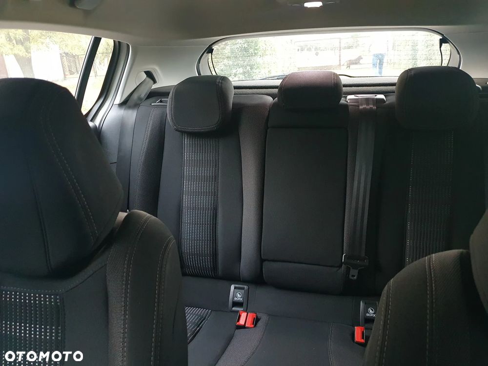 Peugeot 308 2.0 BlueHDi Allure S&S - 11