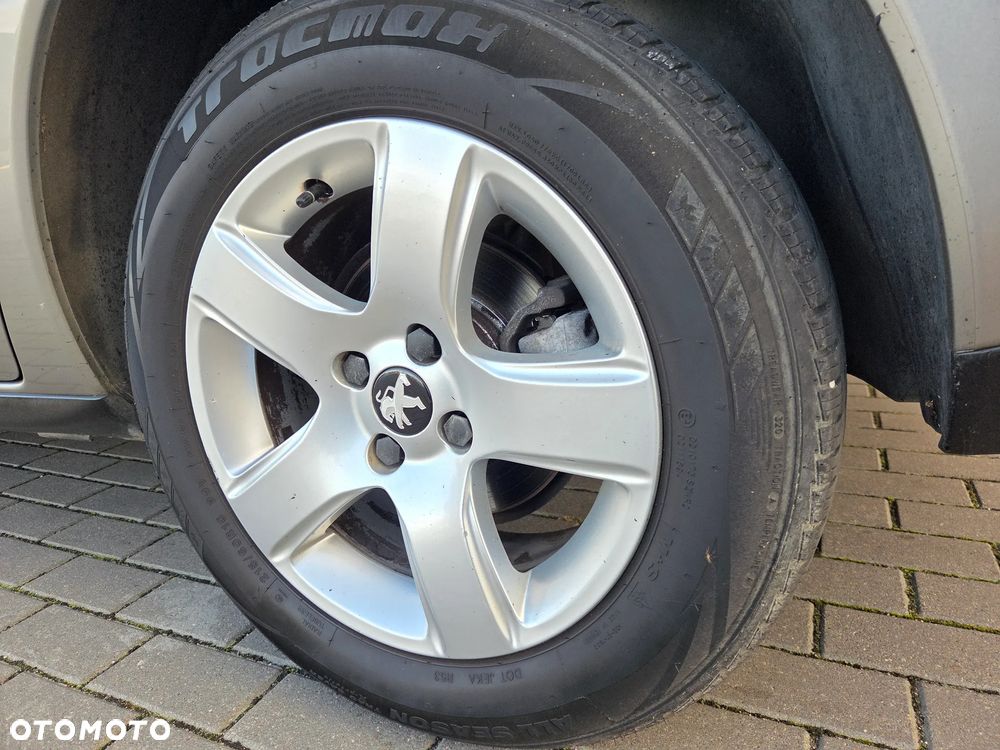 Peugeot 3008 HDi 115 Active - 7