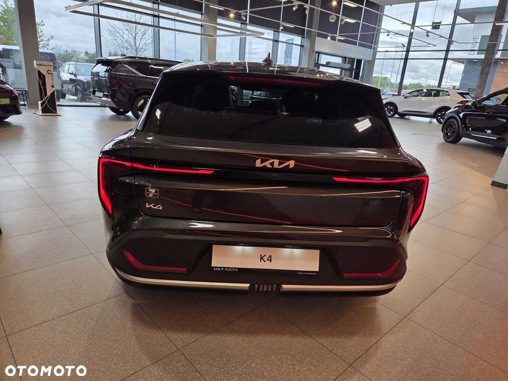 Kia K4 - 8