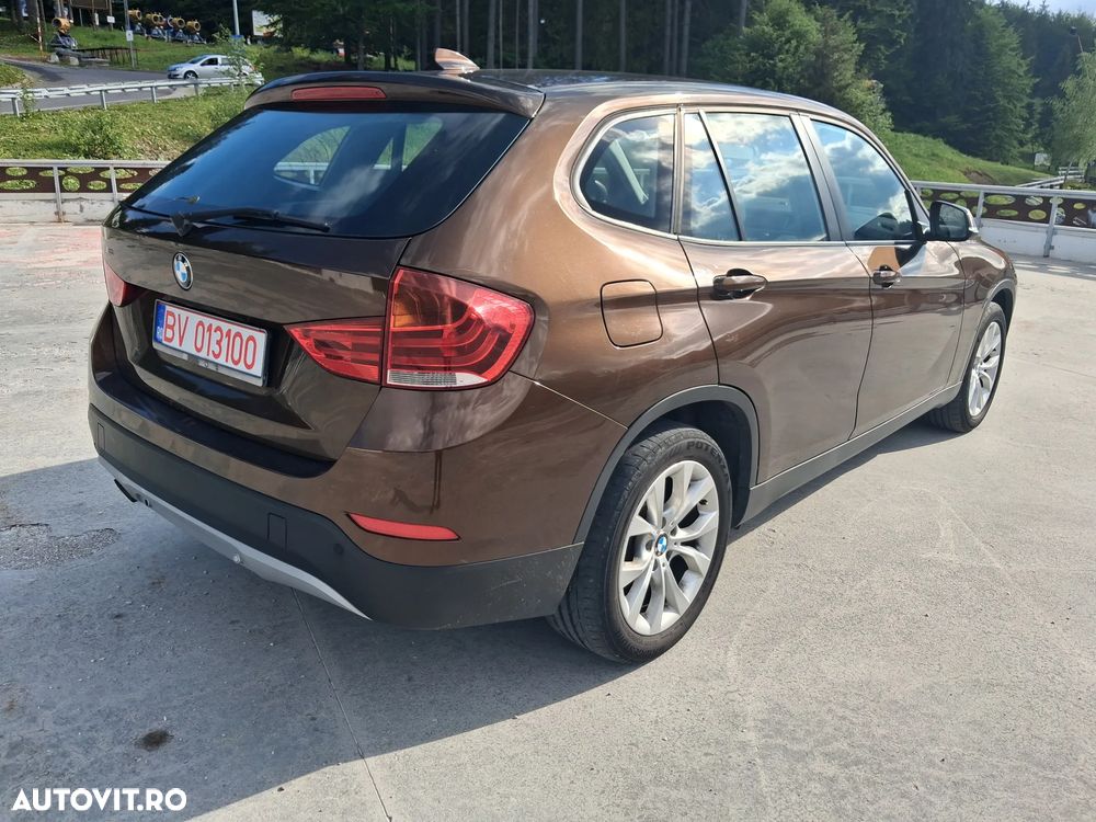 BMW X1 xDrive18d Sport Line - 4
