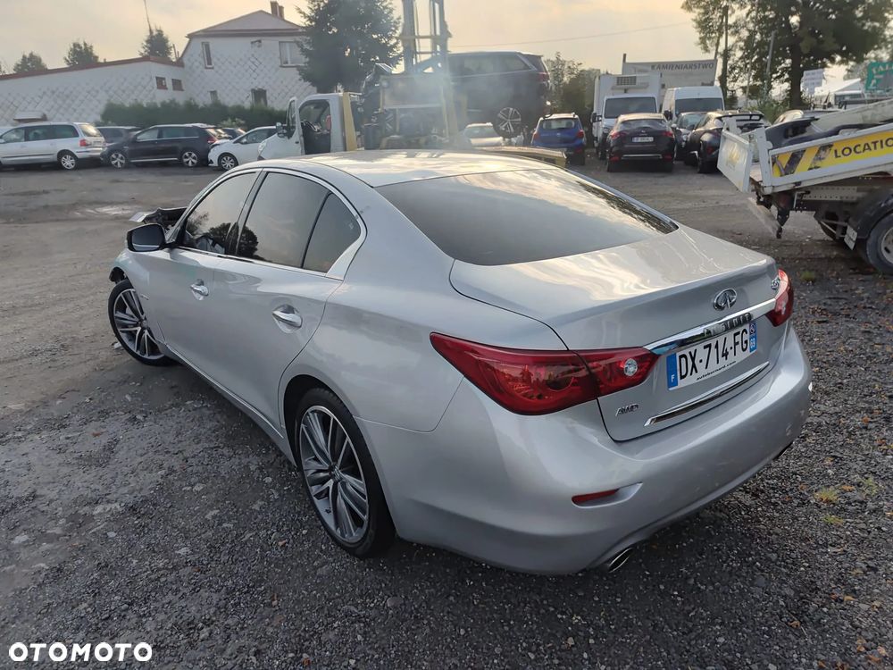 Infiniti Q50 Hybrid AWD Premium - 8