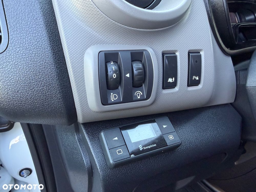 Renault Trafic Long - 13