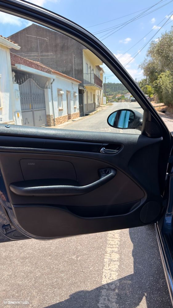 BMW 320 d Navigator - 6