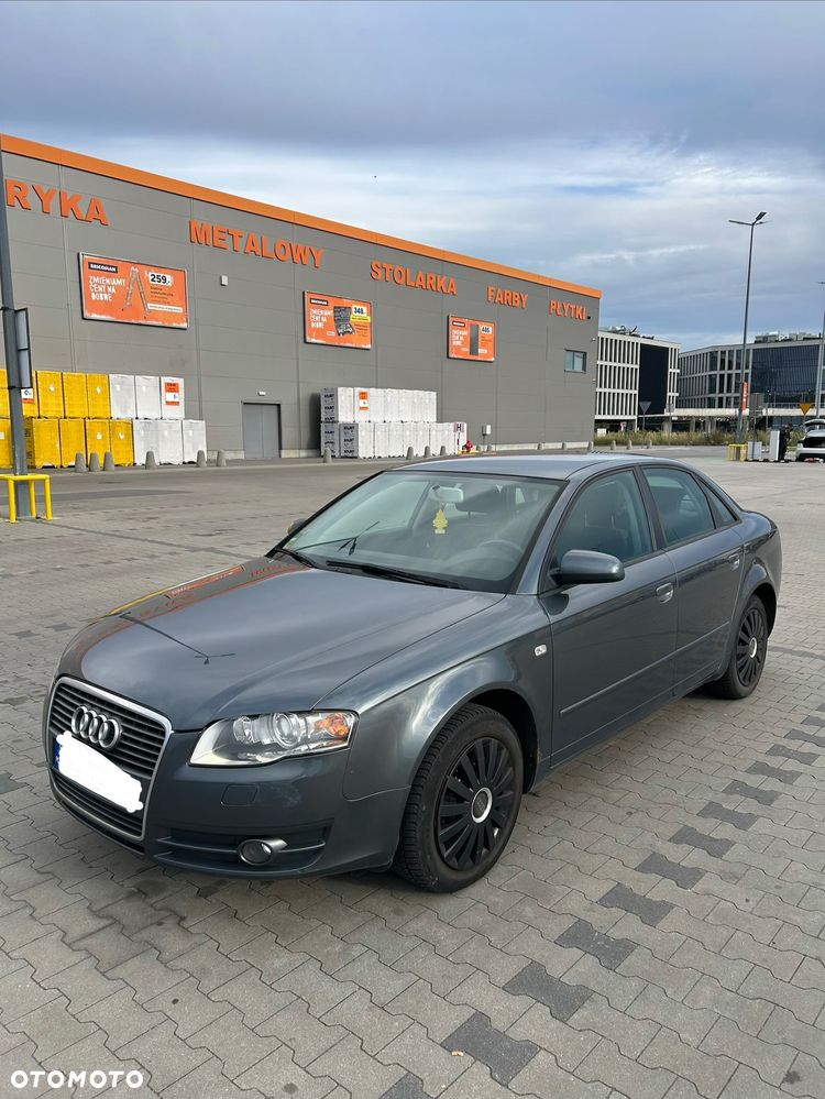 Audi A4 Limousine - 2