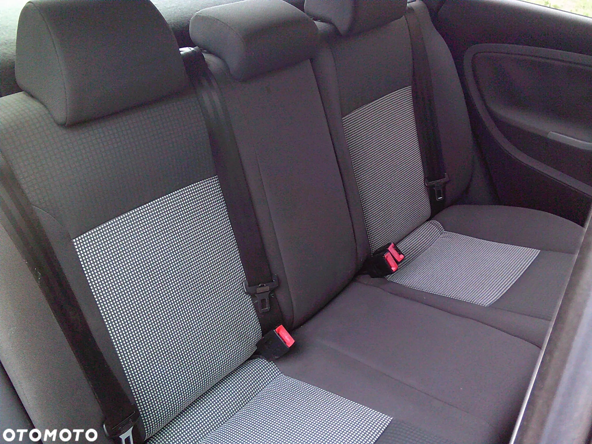 Seat Ibiza 1.4 16V Reference - 17