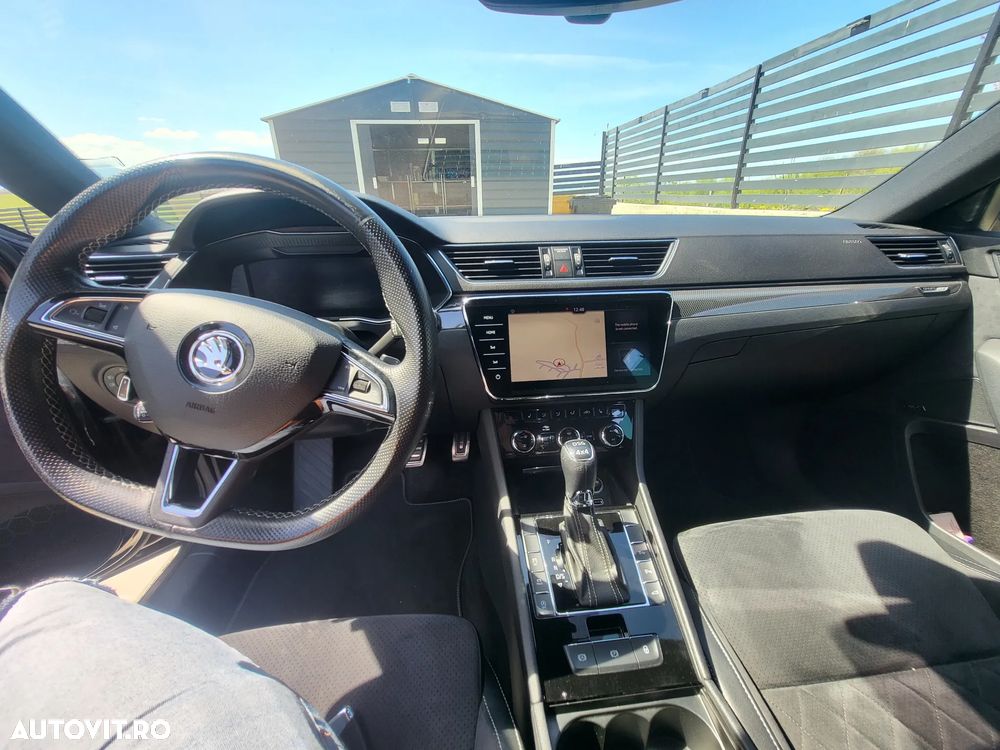 Skoda Superb 2.0 TDI DSG 4X4 Sportline - 8