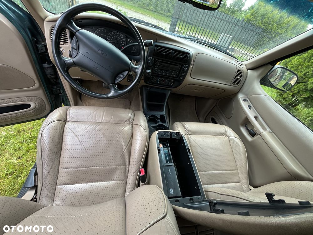 Ford Explorer 4.0 - 7