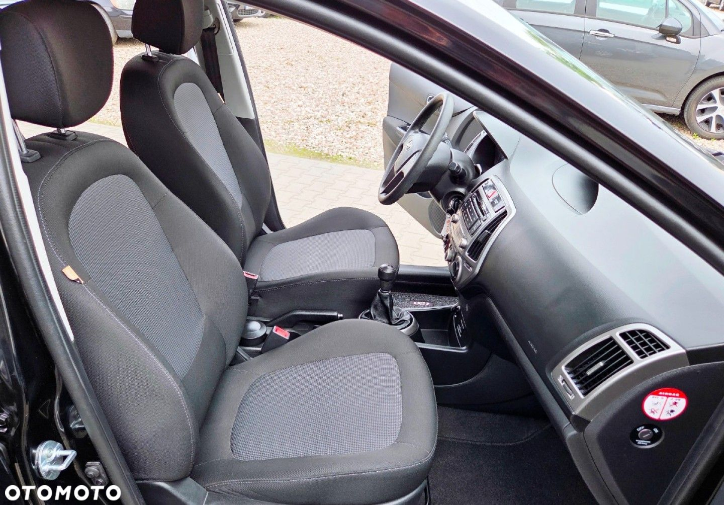 Hyundai i20 - 15
