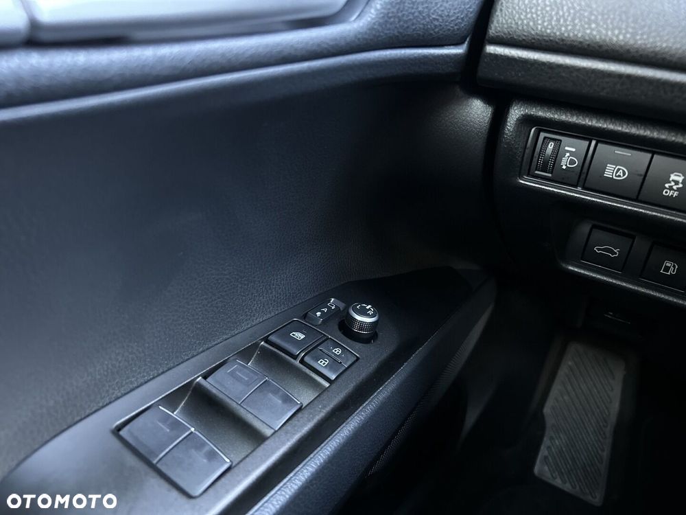 Toyota Camry - 21